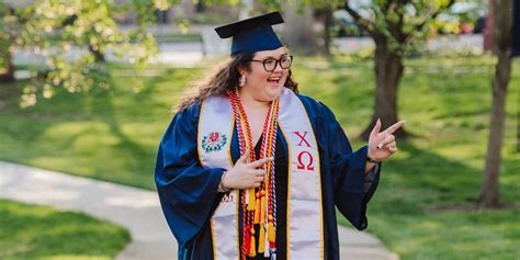 does cum laude matter|Does Graduating with Honors from College Really .